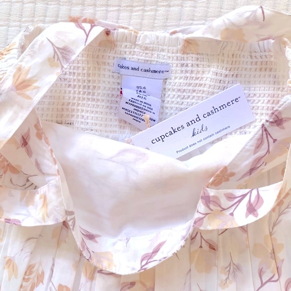 Cupcakes and Cashmere. Girls fall dress. Floral print with bow detail on back. - Picture 8 of 11